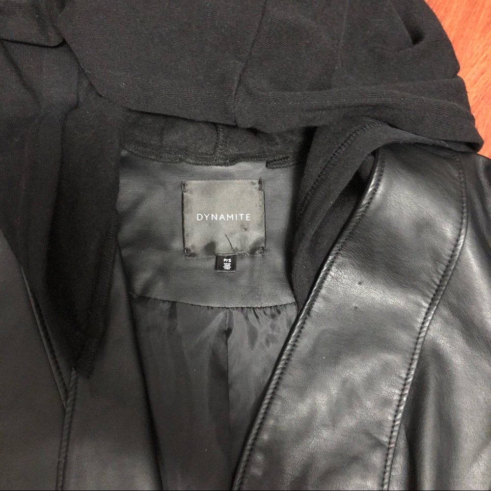 Leather jacket - Picture 2 of 3